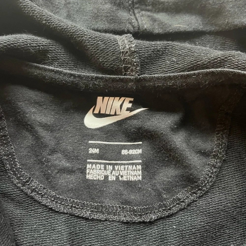 Nike Baby Black Hooded Coverall‎ Jumpsuit size 24 months Just Do It. on hood